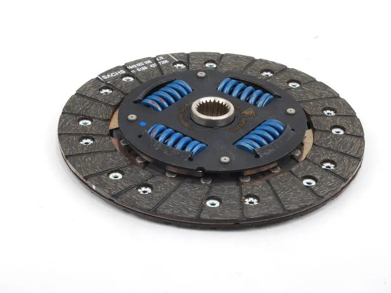 Clutch kit contains: Clutch plate, Pressure Plate and Release bearing. | 99611601532